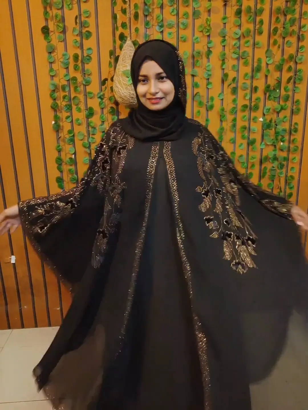 Dubai Cheri Borka