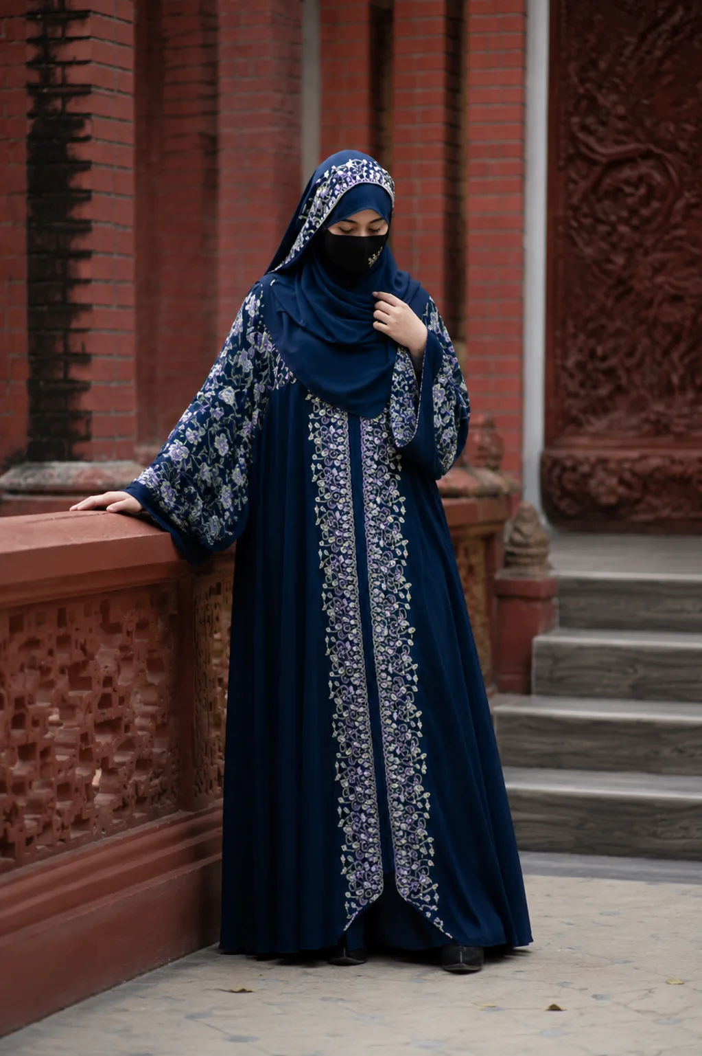 গোলাপ কাপতান আবায়া