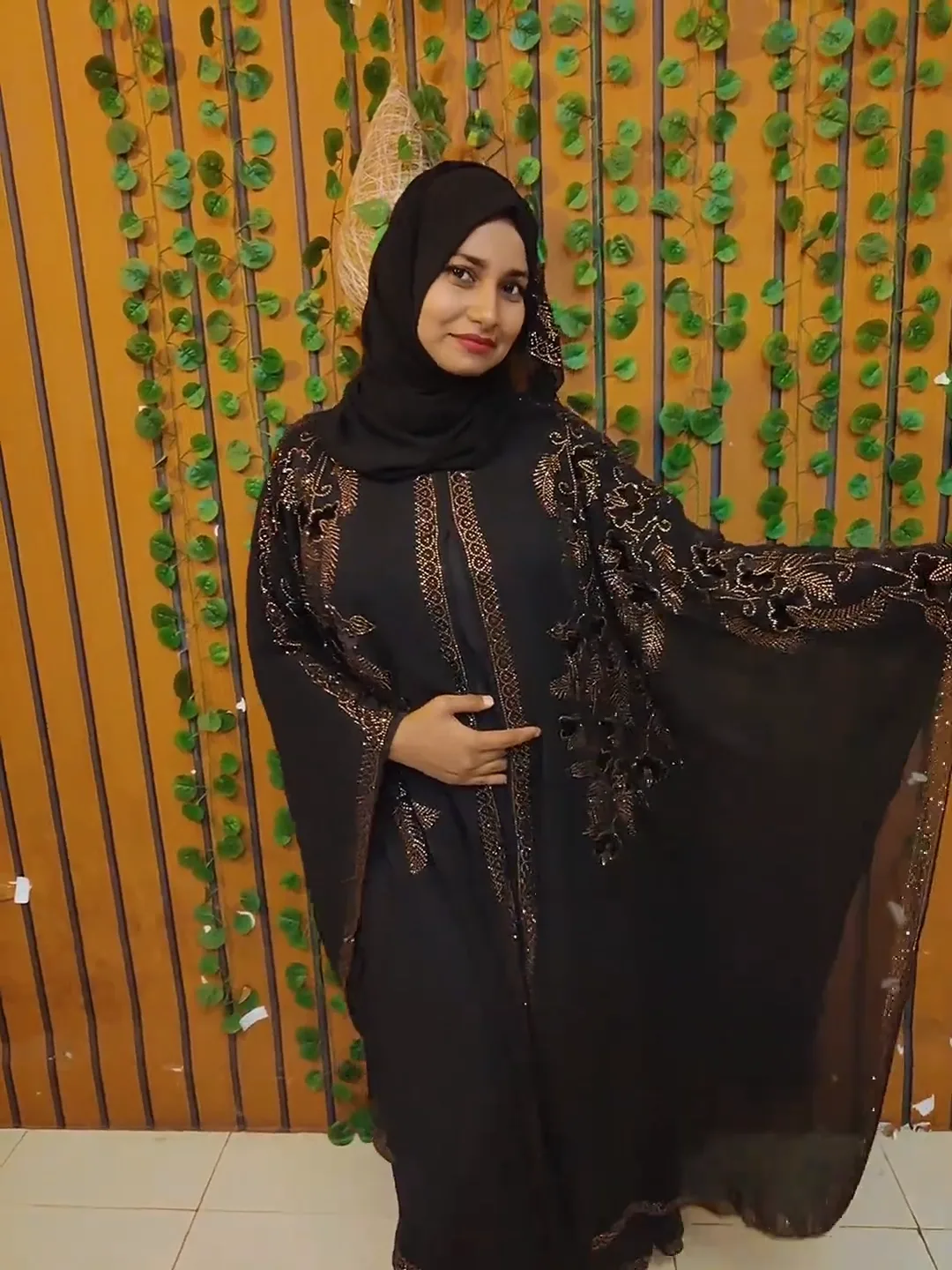 Dubai Cheri Borka
